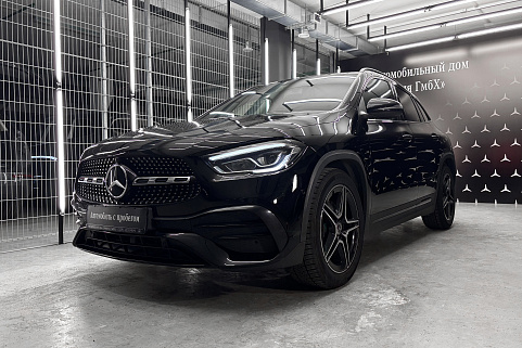 Mercedes-Benz GLA 200 Mercedes-Benz GLA 200