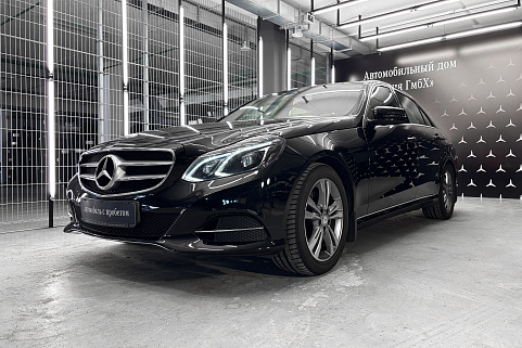 Mercedes-Benz E 250 CGI Mercedes-Benz E 250 CGI