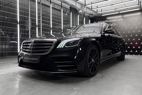 Mercedes-Benz S 560 4MATIC Sedan long Mercedes-Benz S 560 4MATIC Sedan long