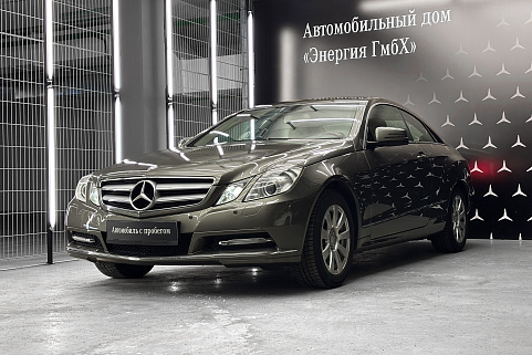 Mercedes-Benz E 250 CGI Coupe